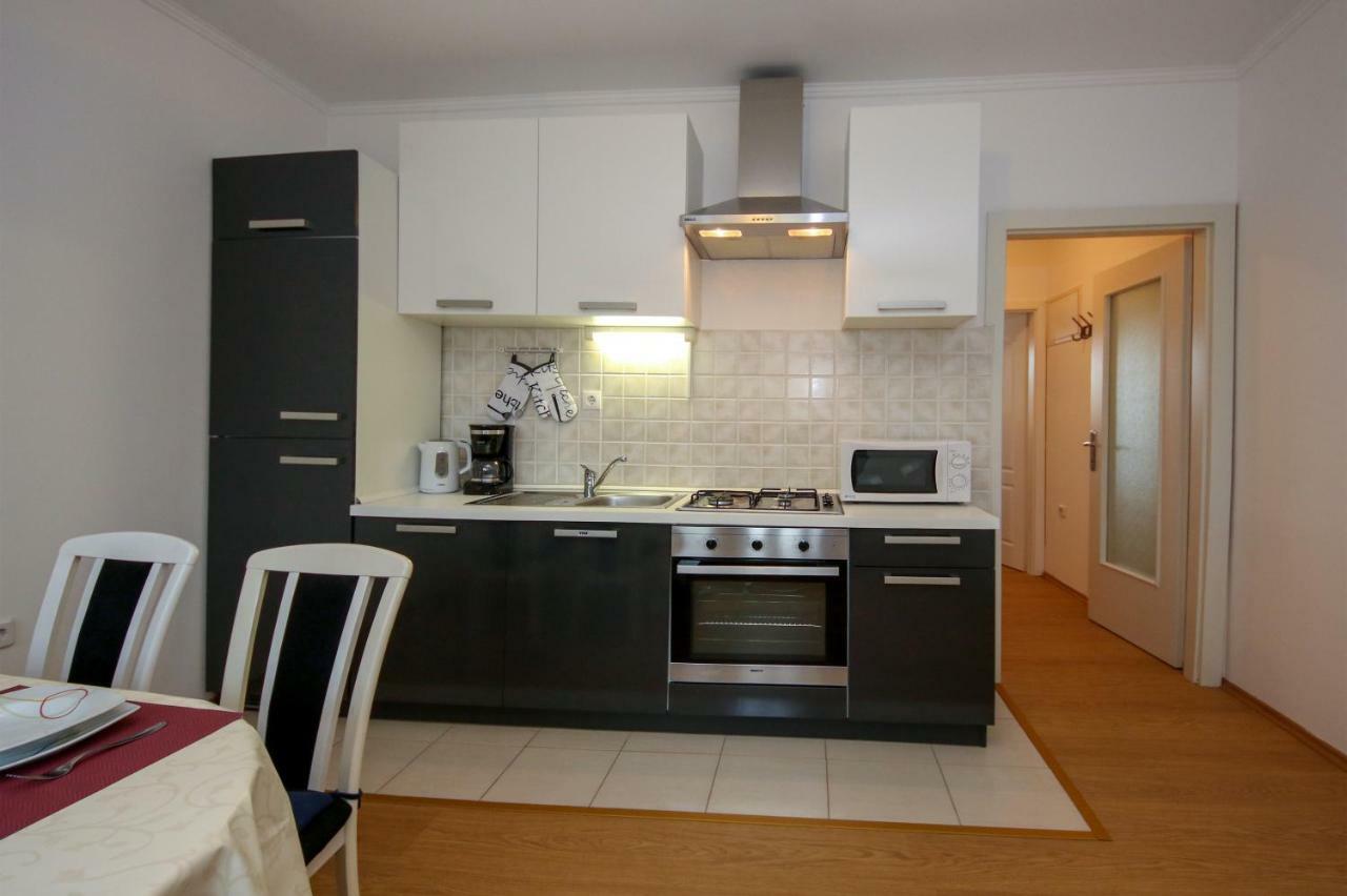Apartment Nakic Vrpolje ภายนอก รูปภาพ
